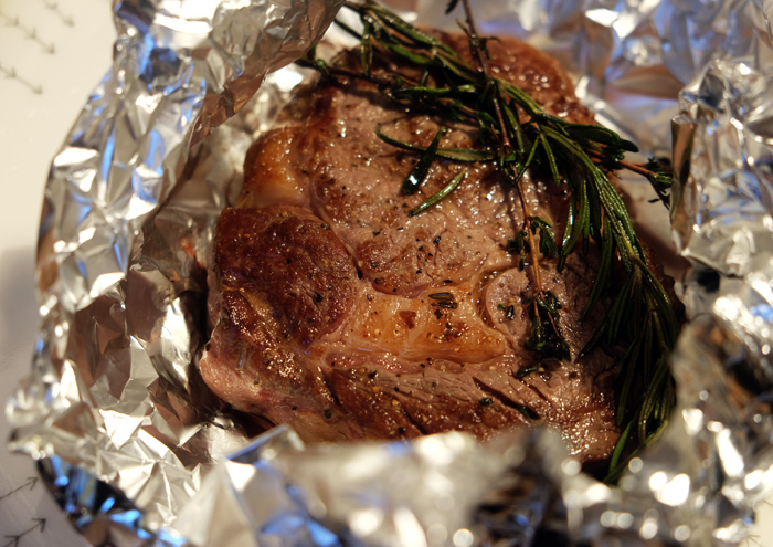 Steak im Ofen ziehen lassen